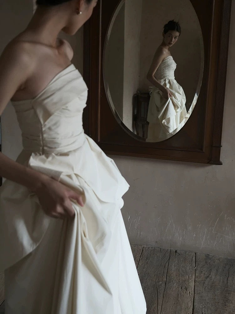 Chic A Line Strapless Sleeveless White Satin Slit Wedding Dresses