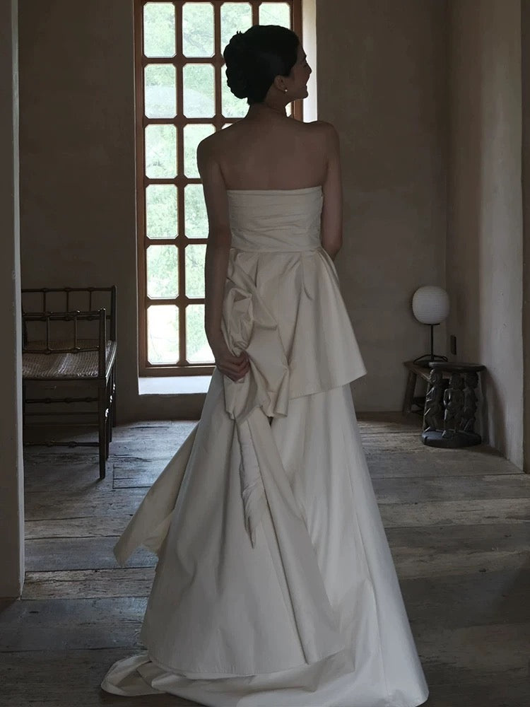 Chic A Line Strapless Sleeveless White Satin Slit Wedding Dresses