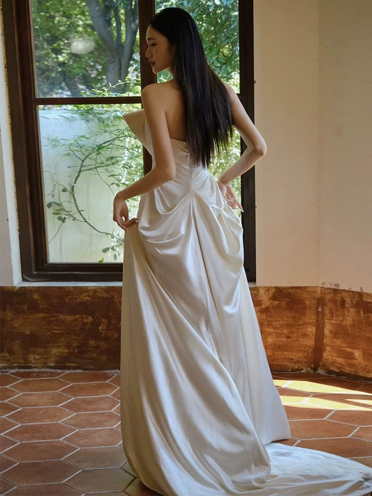 Chic A Line Strapless Sleeveless White Satin Wedding Dresses With Bow