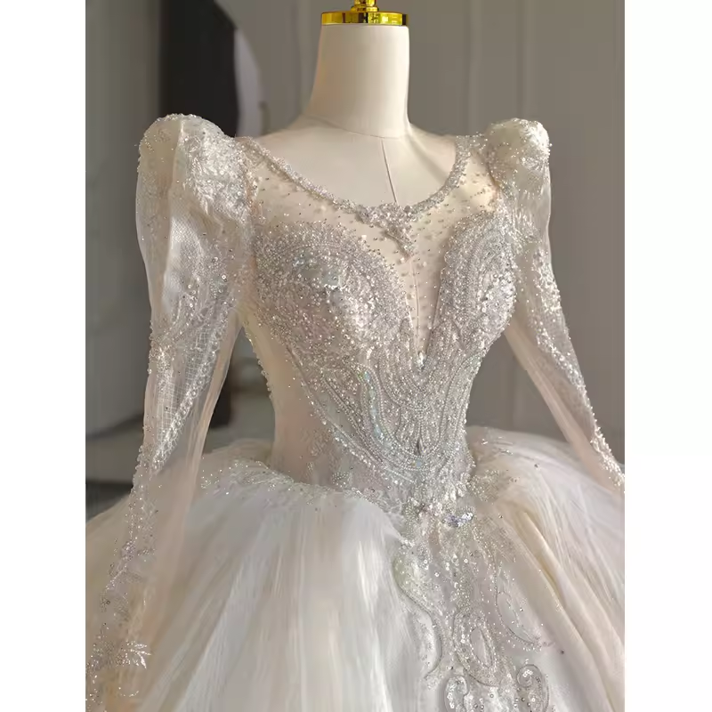 Luxury Ball Gown Scoop Neckline Long Sleeves Lace White Wedding Dress