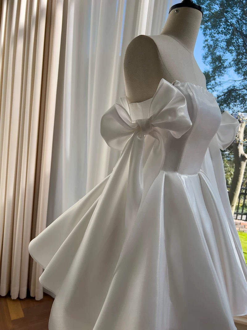Simple Ball Gown Straps White Homecoming Dresses 18th Birthday Outfits Party Dress