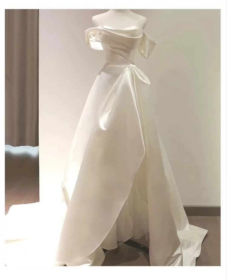 Timeless High Low Sweetheart Long Puffy Sleeves Satin Wedding Dresses With Ruffles