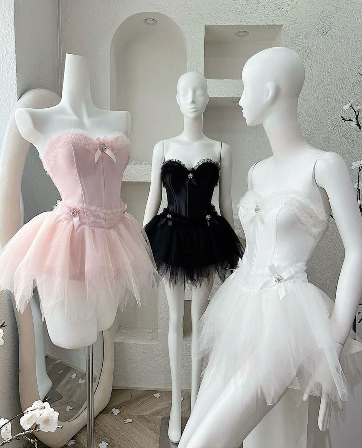 Simple Sweetheart Sleeveless Tulle A-Line Mini Short Homecoming Dress