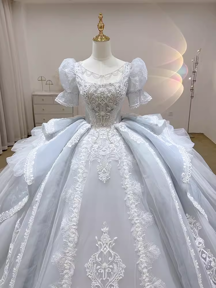 Fairytale Ball Gown Scoop Neckline Tulle Lace Long Wedding Dresses