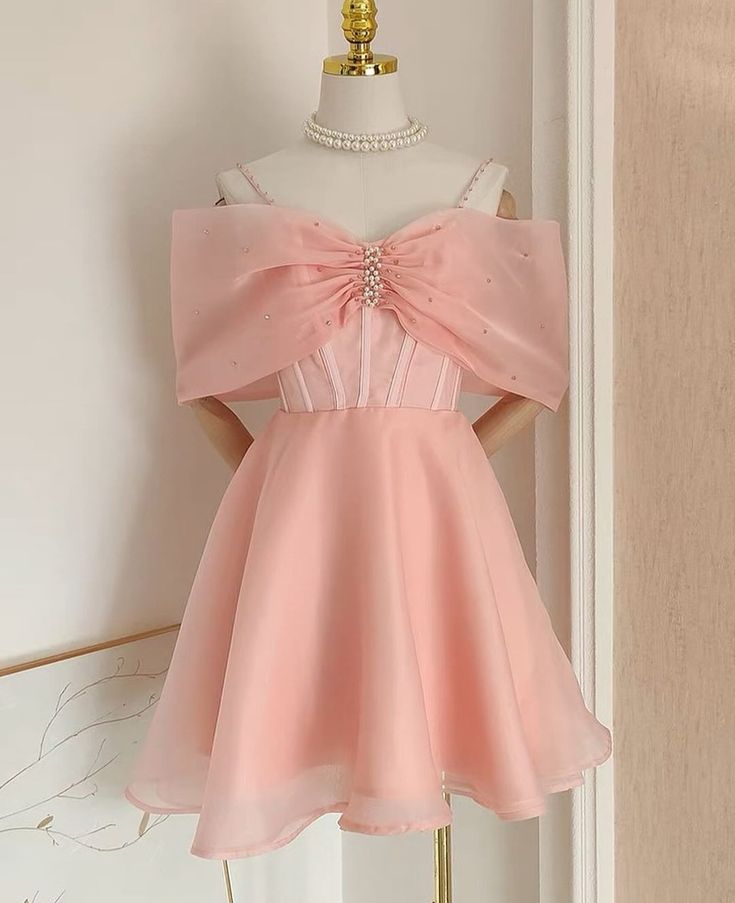 Cute Ball Gown Strapless Pink Ruffles Organza Homecoming Dress Short Birthday Outfits