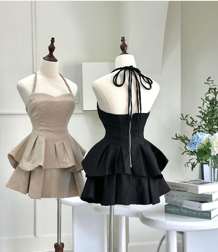 Cute A line Halter Black Ruffles Short Homecoming Dresses