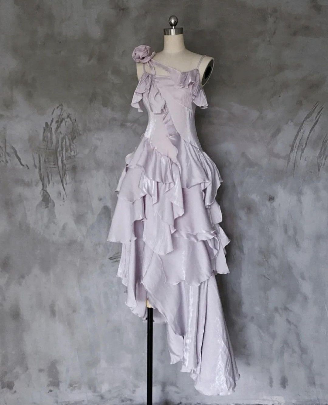 Modest A line Spaghetti Straps Lilac Long Prom Dress Evening Dresses With Ruffles