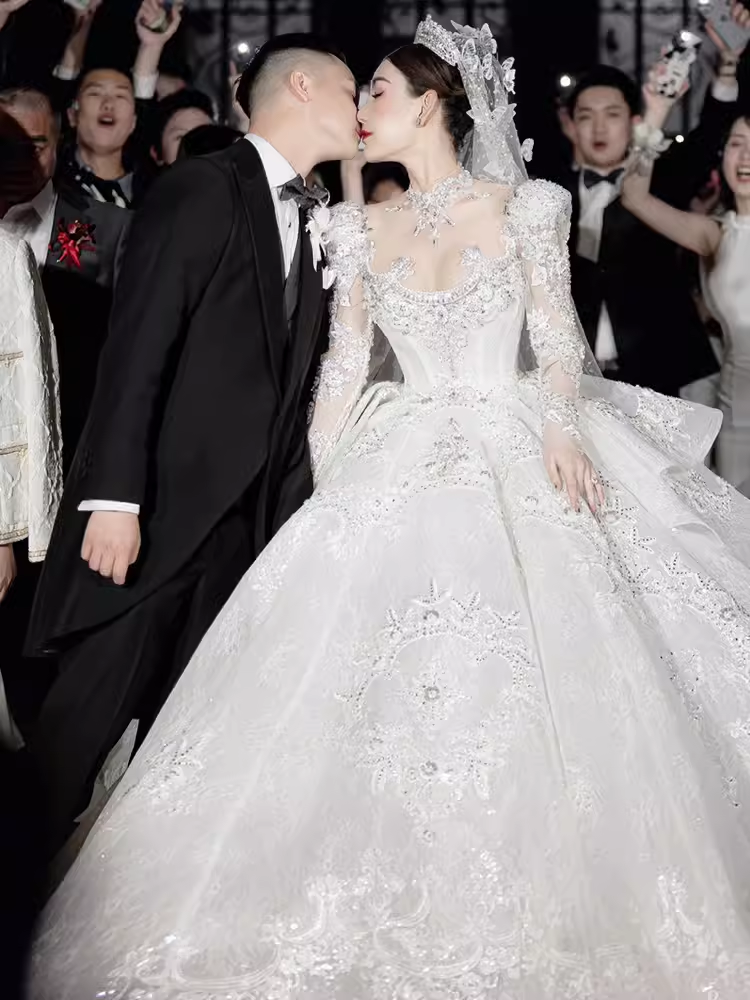Princess Ball Gown Long Sleeves Lace Wedding Dresses