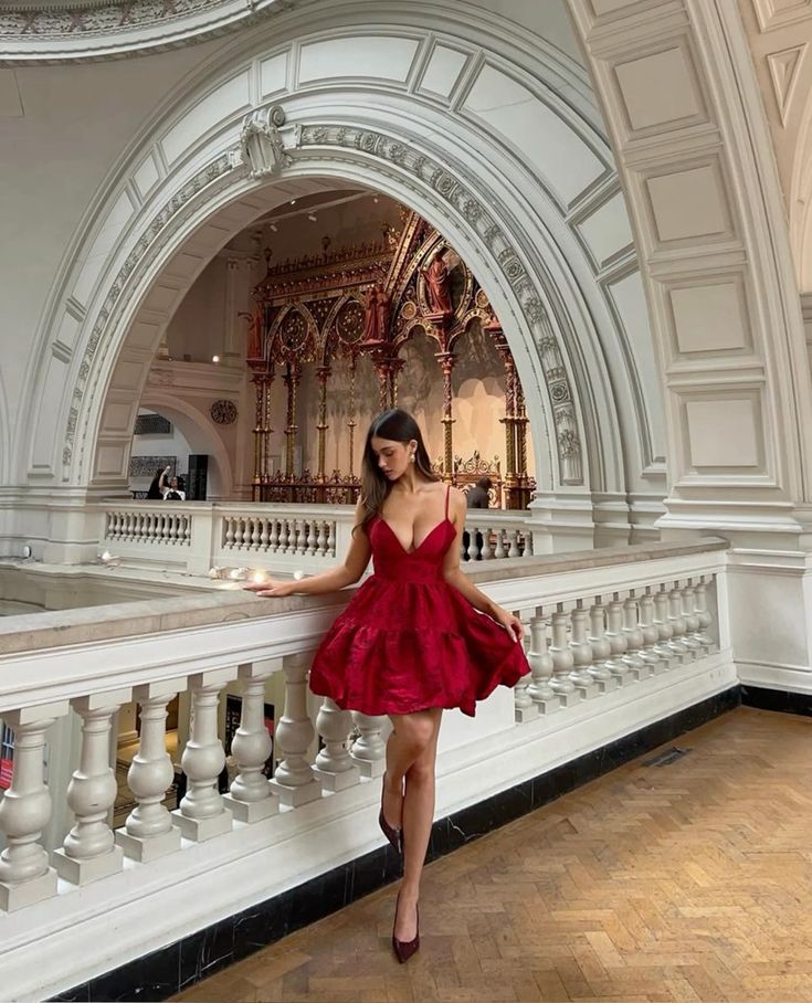 Simple Ball Gown Straps Burgundy Satin Short Homecoming Dresses 21st Birthday Outfit