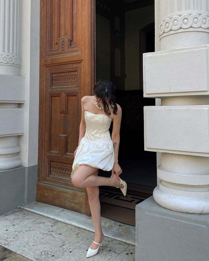 Simple A Line Square Neckline White Satin Short Homecoming Dresses 21st Birthday Outfit