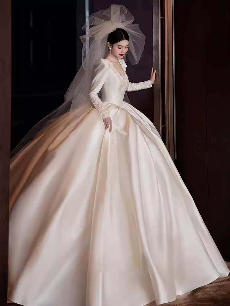 Princess Ball Gown V neckline Long Sleeves Lace Wedding Dresses