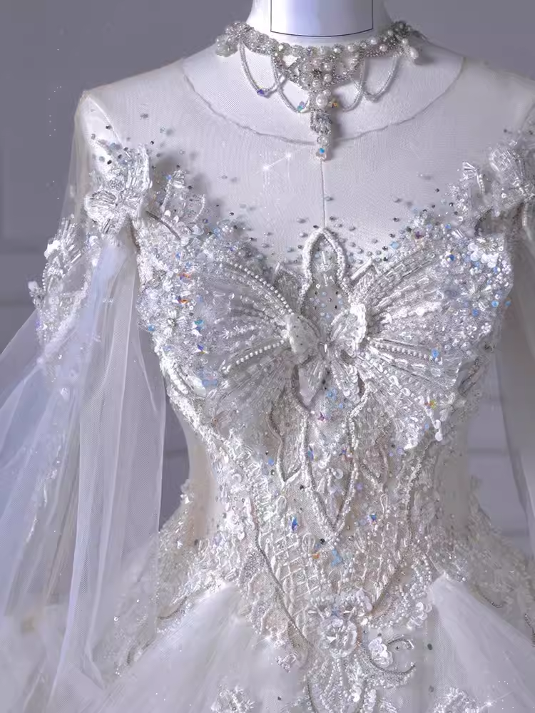 Princess Ball Gown Scoop neckline Long Sleeves Tulle Wedding Dresses