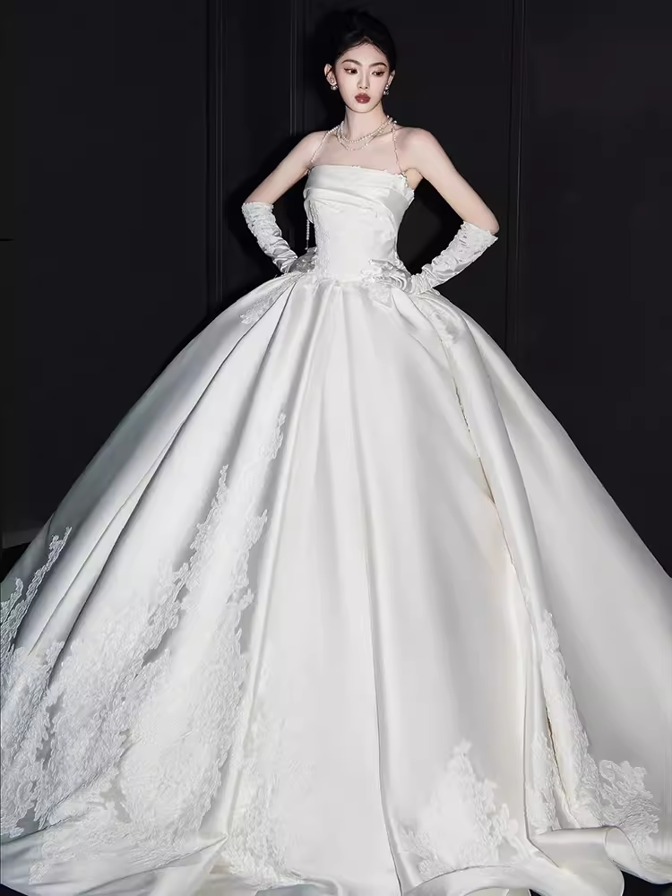 Elegant Ball Gown Strapless neckline Sleeveless Satin Wedding Dresses