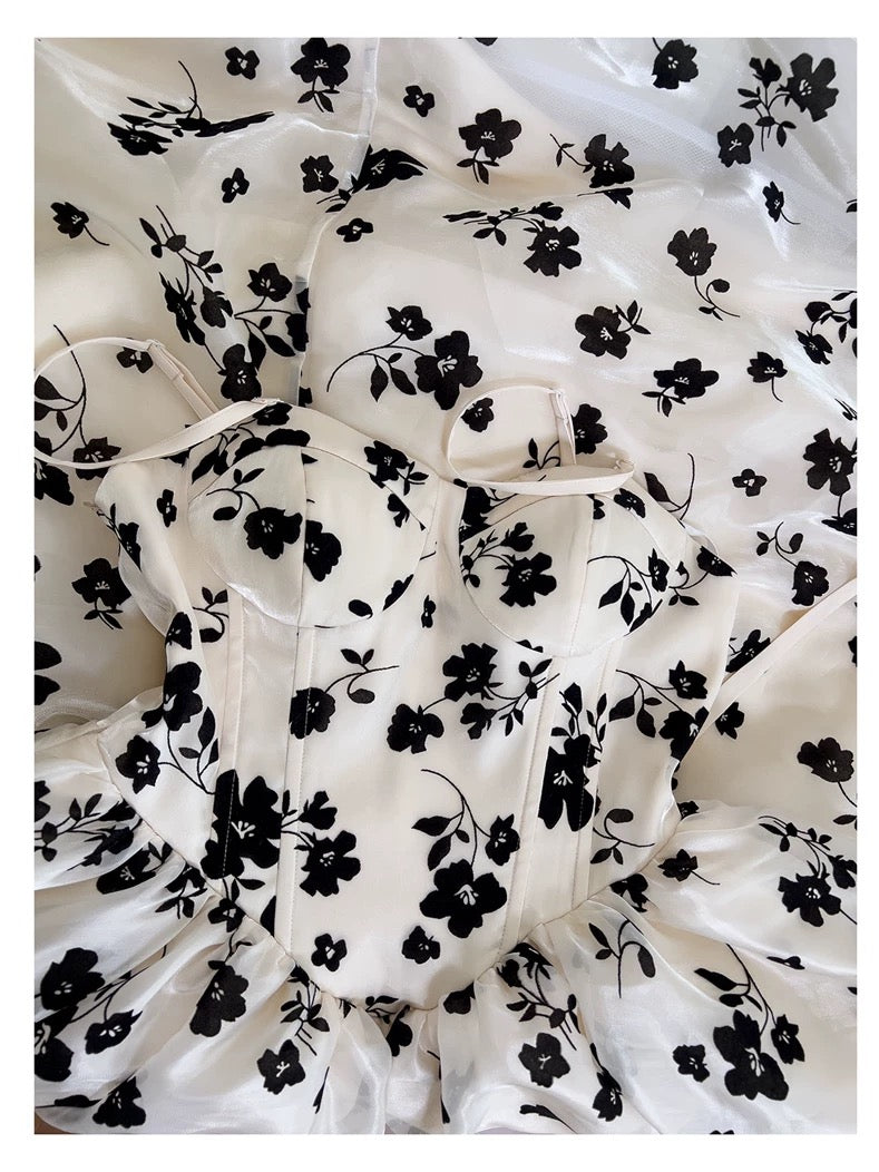 Modest A line Spaghetti Straps Black Floral Prom Dress Formal Dresses