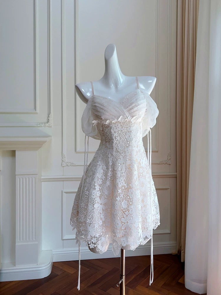 Modest A line Spaghetti Straps White Lace Short Homecoming Dresses Birthday Outfits