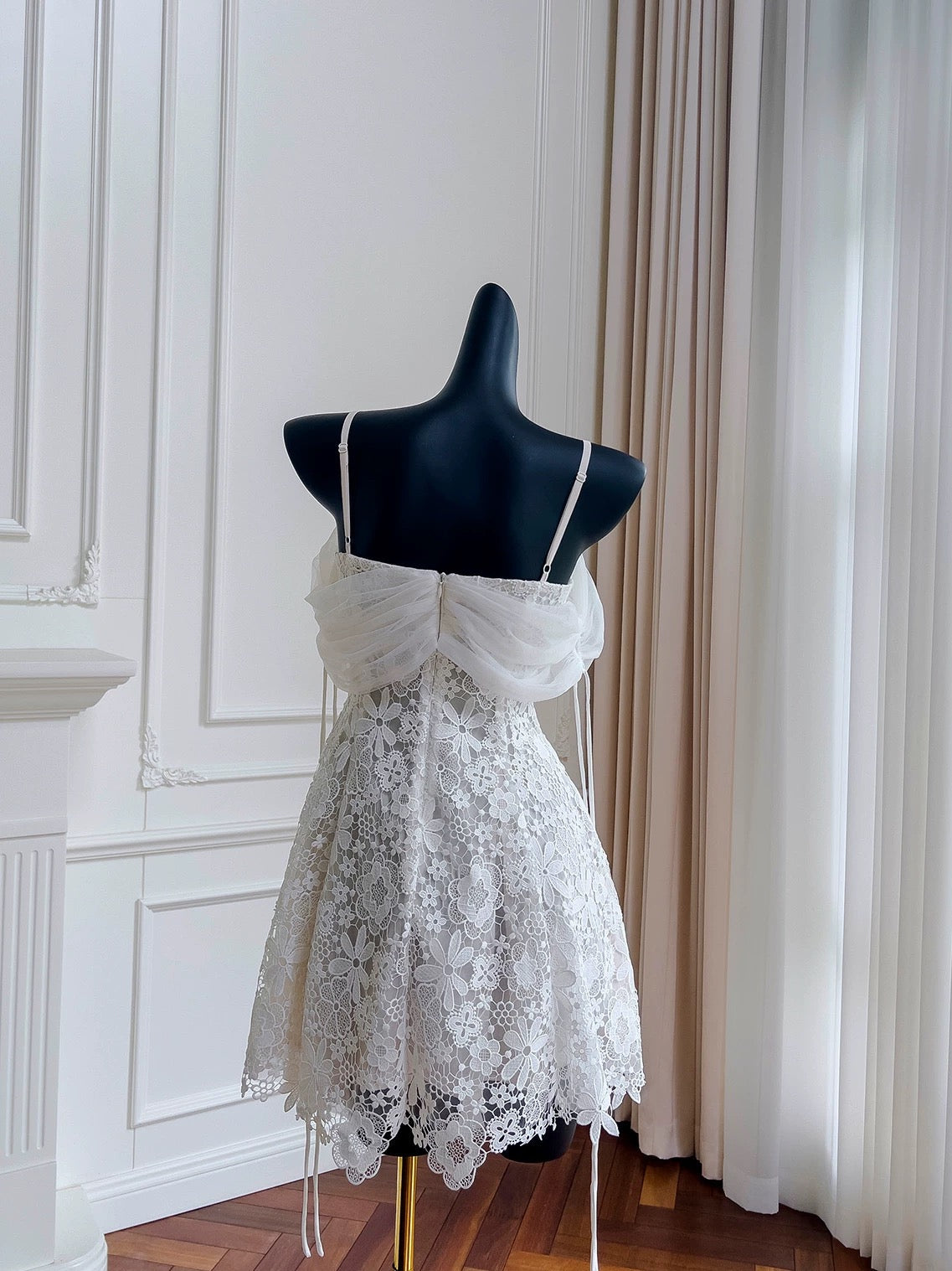 Modest A line Spaghetti Straps White Lace Short Homecoming Dresses Birthday Outfits