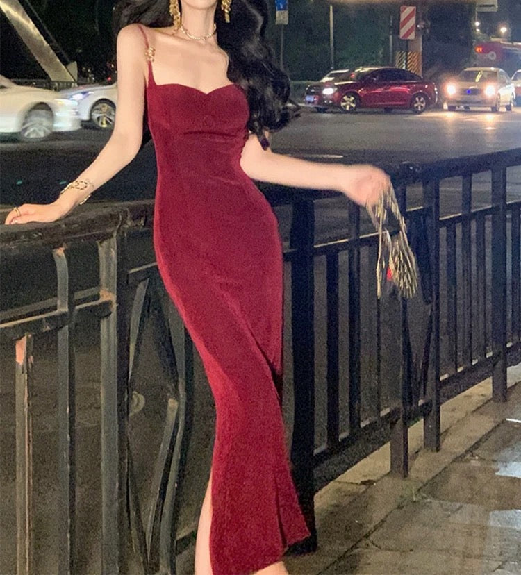 Modest Sheath Spaghetti Straps Burgundy Velvet Slit Prom Dress Formal Dresses