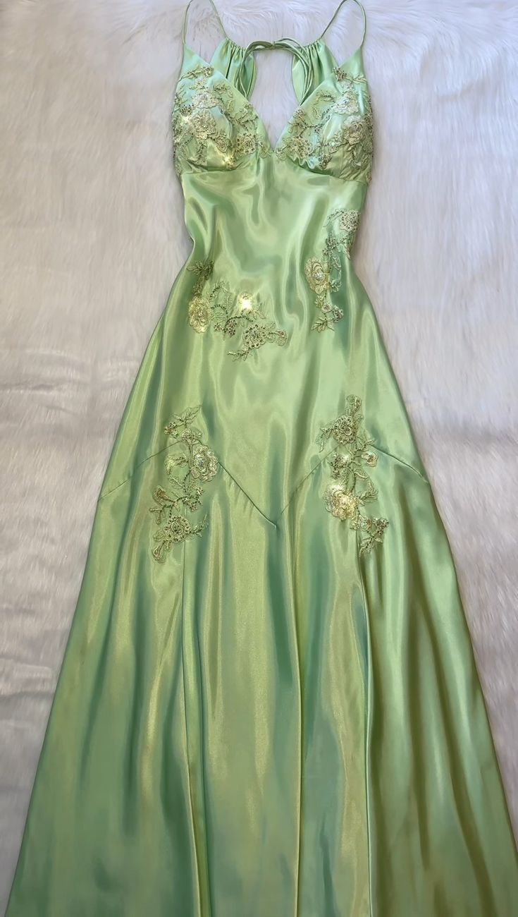 Gorgeous A Line Spaghetti Straps Mint Green Long Lace Prom Dresses Evening Dress