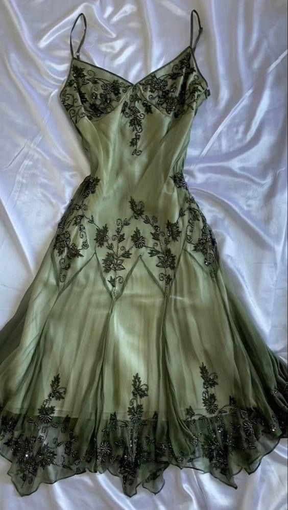 Gorgeous A Line Spaghetti Straps Green Tea Length Prom Dresses Evening Dress