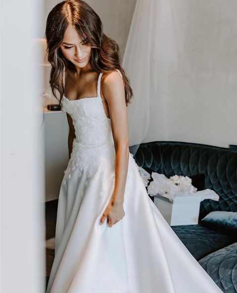 Elegant A Line Spaghetti Straps Long Satin White Prom Dresses Evening Dress