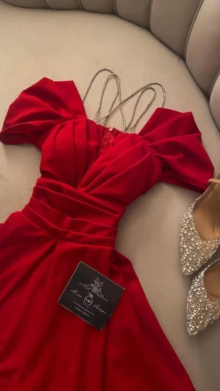 A-Line Off The Shoulder Pleated V-Neck Spaghetti Strap Prom Dresses Evening Dress