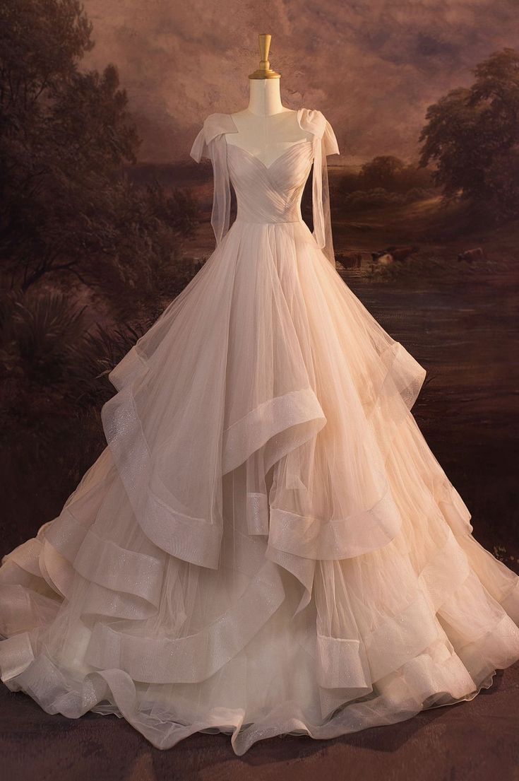 Elegant V-Neck Tulle Long Ball Gown Wedding Dress