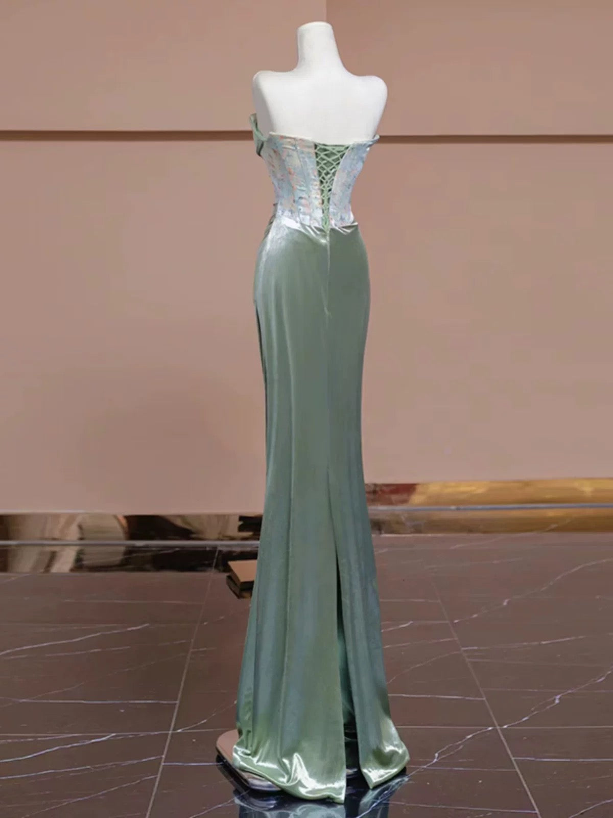 Sexy Mermaid Strapless Green Satin Evening Dress Long Prom Dresses Party Dress With Ruffles