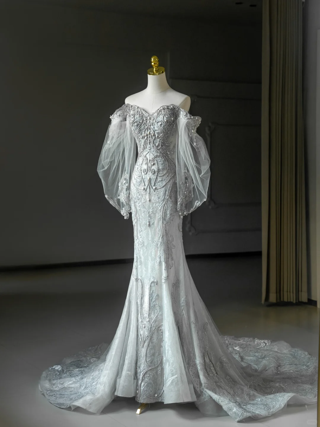 Elegant Mermaid Off The Shoulder Tulle Lace Long Wedding Dresses