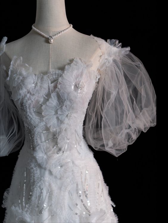 Elegant A Line Straps Tulle Sequin Long Wedding Dresses