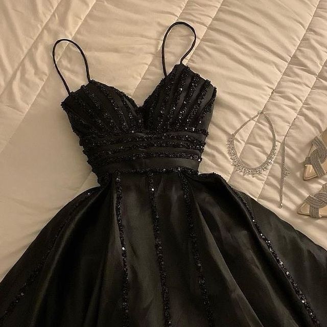 Elegant A Line Spaghetti Straps Black Satin Long Prom Dress Evening Dresses