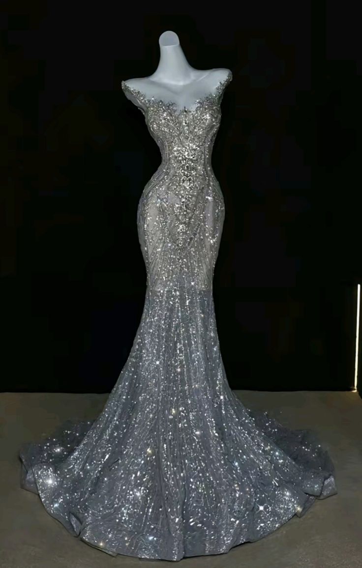 Elegant Mermaid Scoop Neckline Silver Sequin Evening Dress Long Prom Dresses