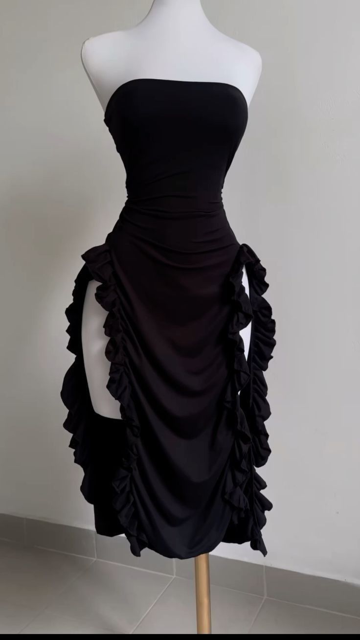 Elegant Sheath Strapless Black Satin Prom Dress Birthday Outfits