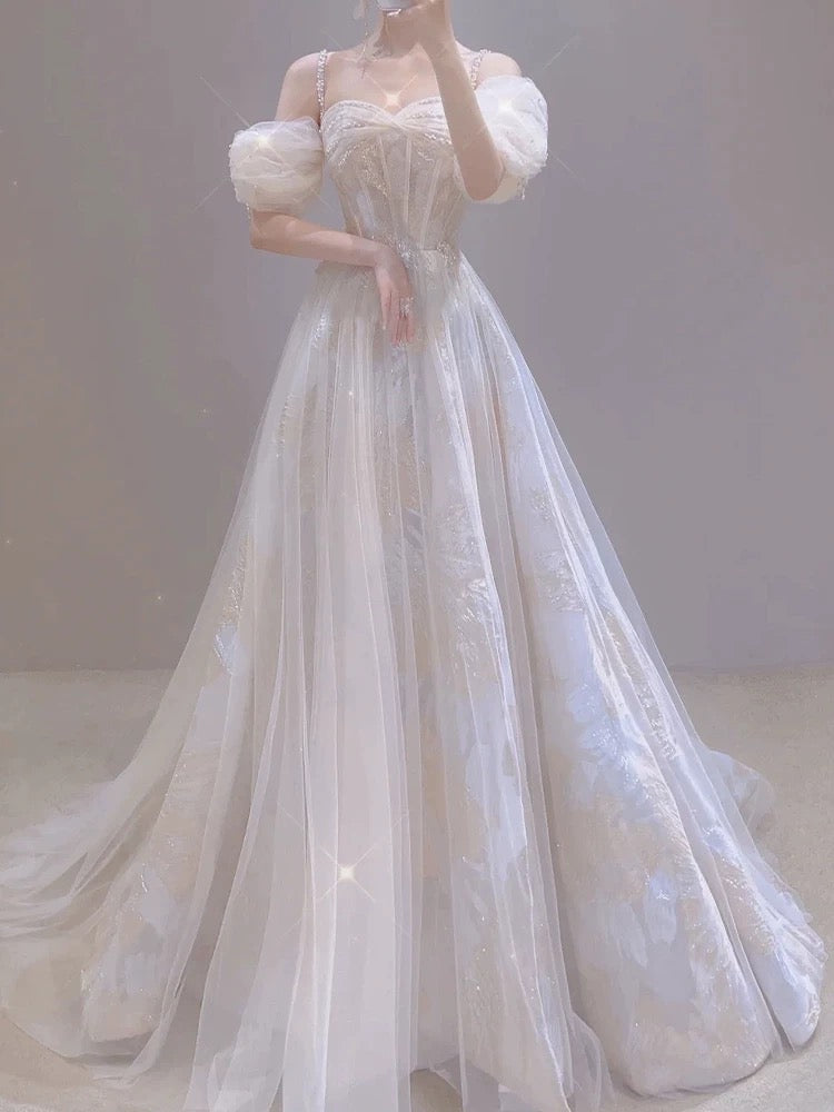 Vintage A line Straps White Tulle Long Wedding Dresses With Beads