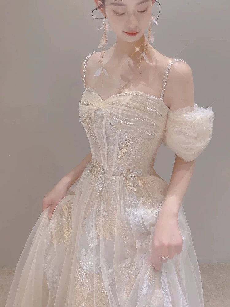 Vintage A line Straps White Tulle Long Wedding Dresses With Beads