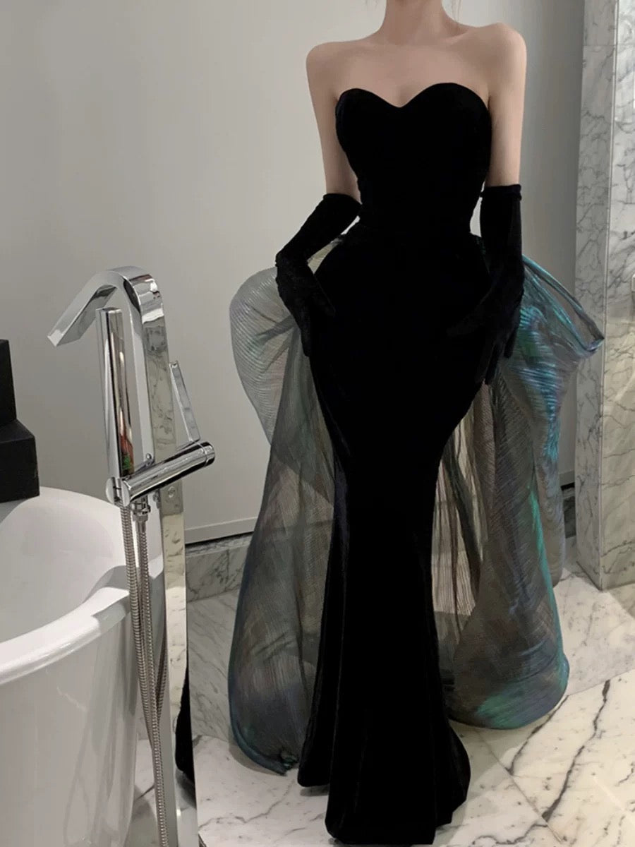 Modest Mermaid Strapless Black Sleeveless Prom Dress Formal Evening Dresses With Gloves