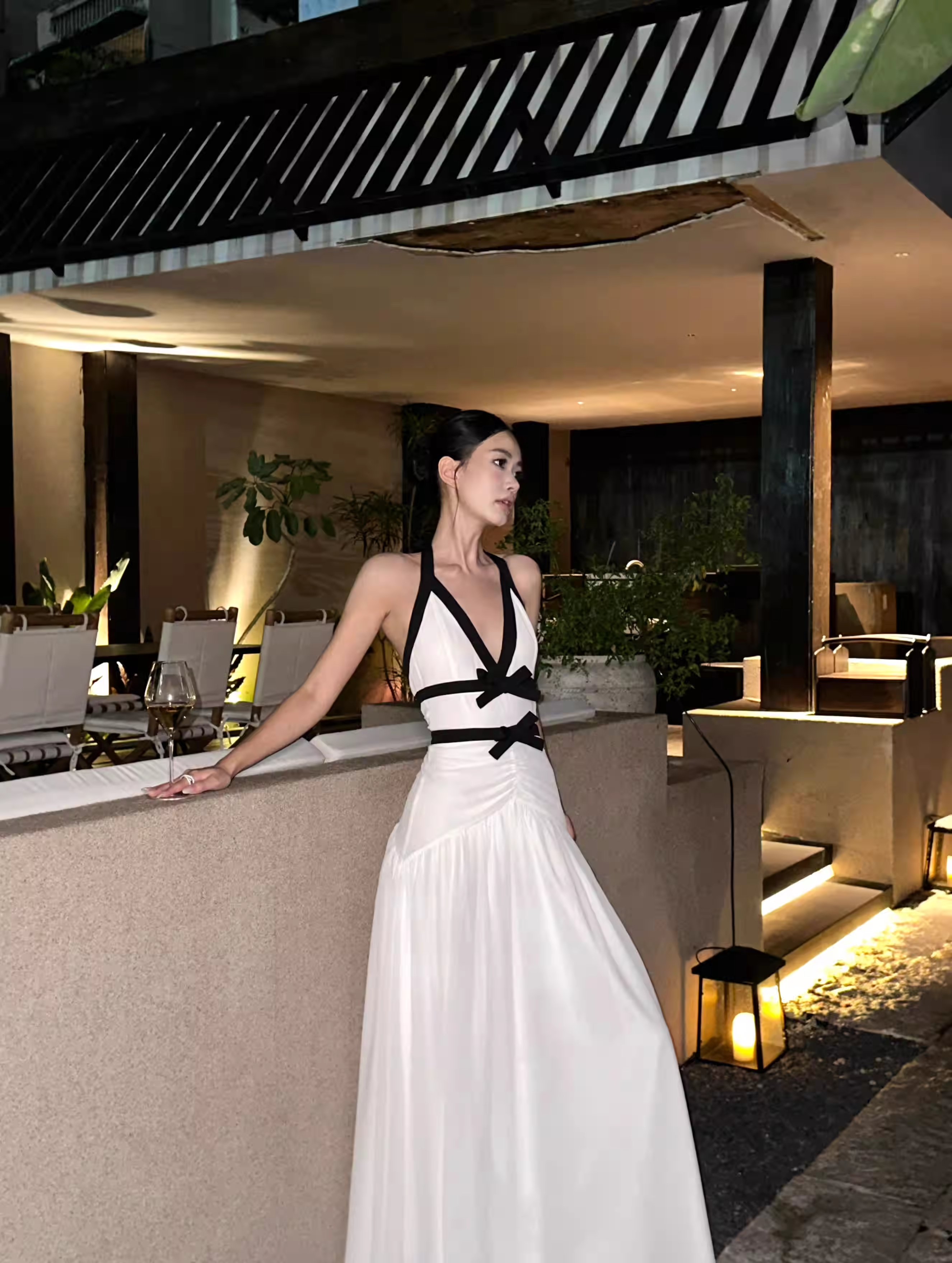 Sexy Halter V Neck Off White Chiffon Mermaid Long Wedding Guest Dress Backless Evening Dress With Bow