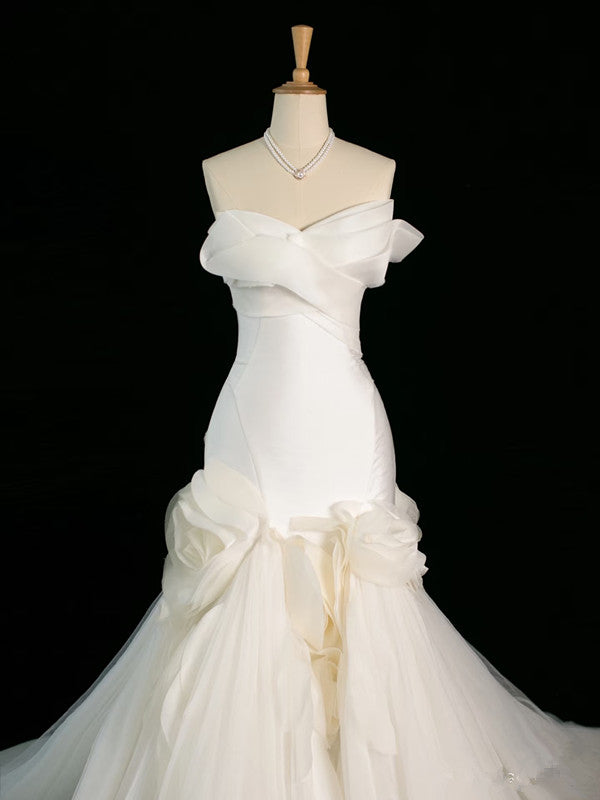 Chic Mermaid Strapless Sleeveless White Satin Wedding Dresses With Ruffles