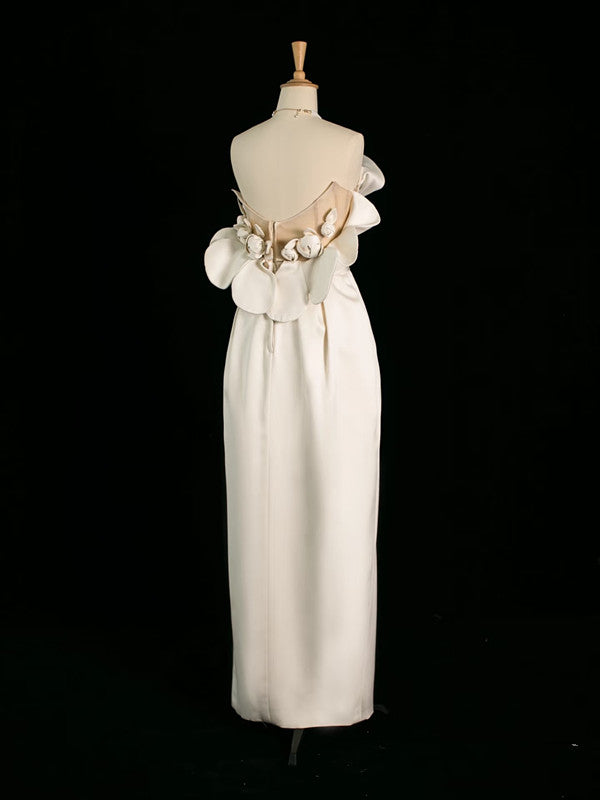 Chic Sheath Strapless Sleeveless Ivory Satin Wedding Dresses With Flowers