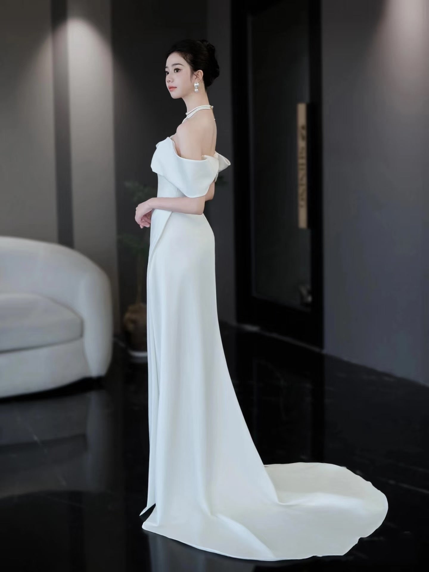 Unique Mermaid Off The Shoulder White Long Wedding Dresses With Short Sleeves Brides Dress
