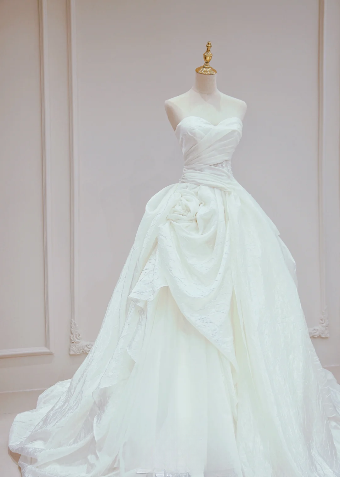 Dreamy A Line Strapless White Satin Pleated Long Wedding Dresses
