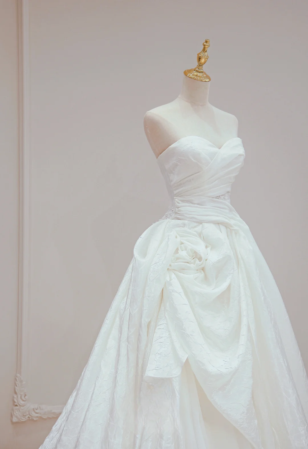 Dreamy A Line Strapless White Satin Pleated Long Wedding Dresses