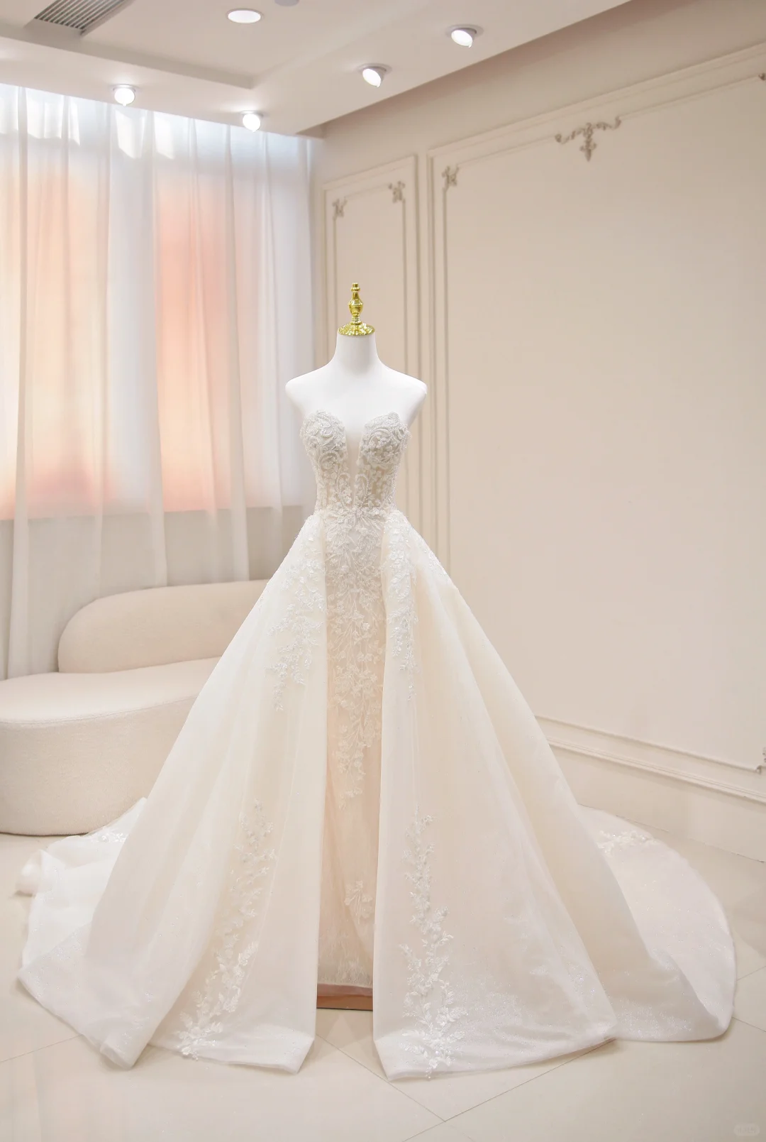 Vintage A Line Strapless Satin Applique Long Wedding Dresses