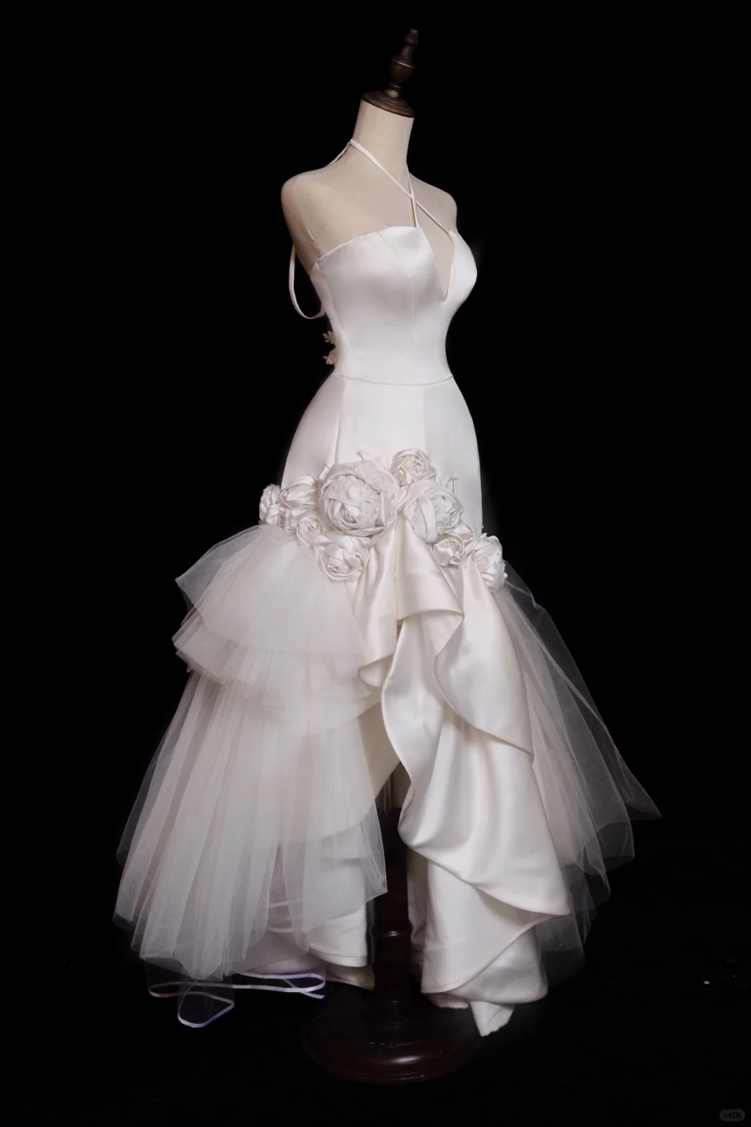 Unique Mermaid Halter Satin Tulle Flower Applique Long Wedding Dresses