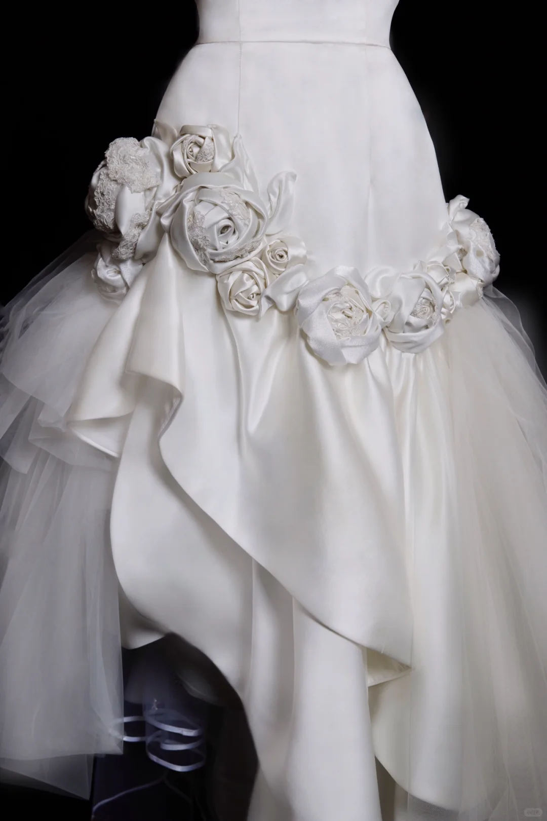 Unique Mermaid Halter Satin Tulle Flower Applique Long Wedding Dresses