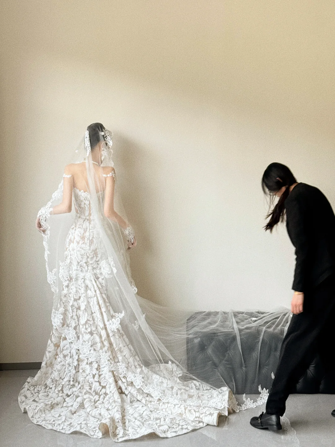 Dreamy Mermaid Strapless Tulle Applique With Gloves Long Wedding Dresses