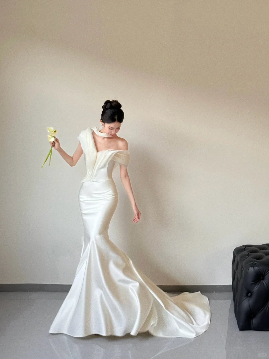 Summer Simple Mermaid Off the Shoulder Satin With Veil Long Wedding Dresses