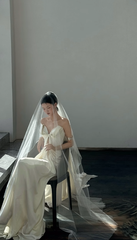Unique Mermaid Strapless Satin Pleated With Veil Long Wedding Dresses