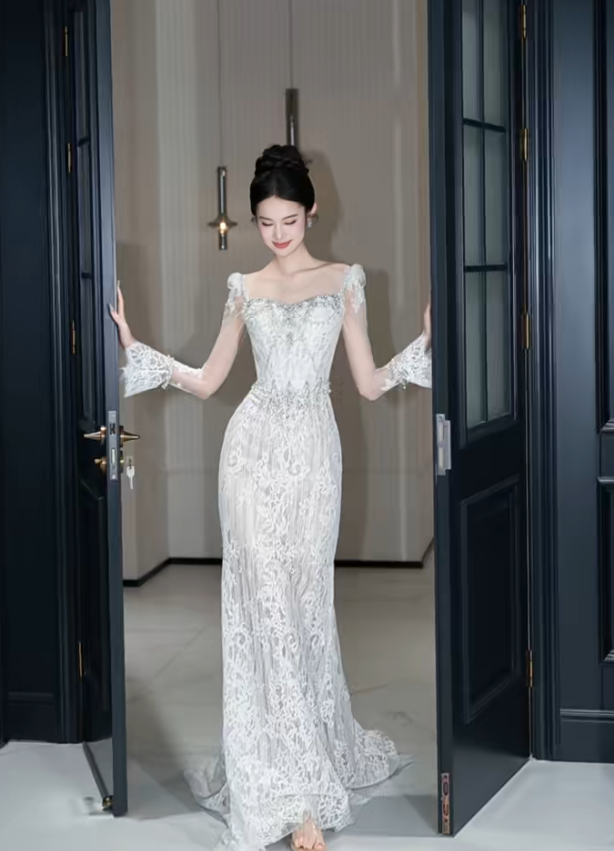 Vintage Mermaid White Lace Long Sleeves Long Wedding Dresses
