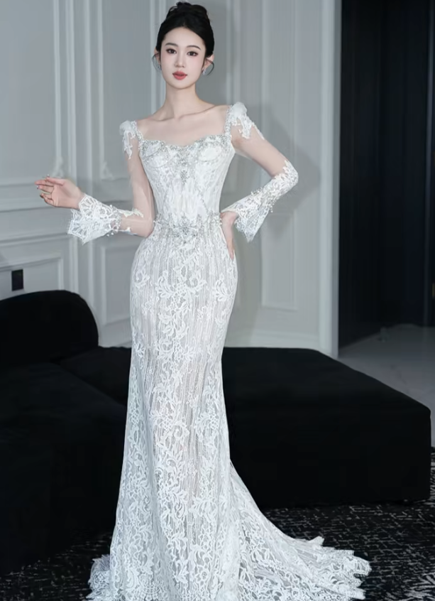 Vintage Mermaid White Lace Long Sleeves Long Wedding Dresses