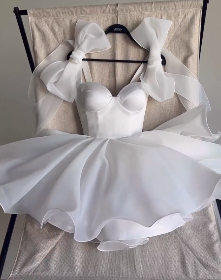 Simple Straps Sleeveless A line Satin Homecoming Dress
